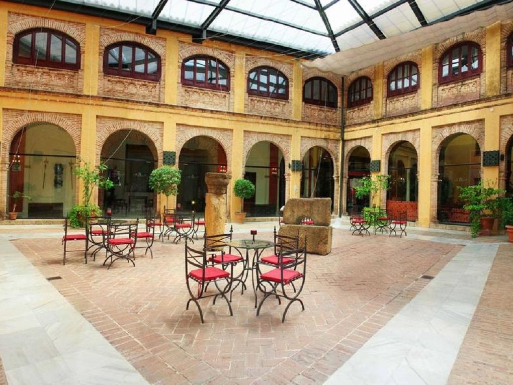 Alcázar de la Reina Hotel Carmona  Exterior foto